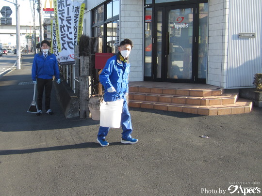 カーコーティング専門店スタッフ