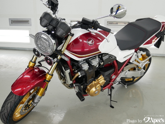 ホンダCB1300SF水手洗い洗車北関東栃木県群馬県茨城県埼玉県福島県輸入車カーコーティング専門店ピュアゴースト専門店バイクコーティング専門店車内クリーニング専門店 車レザーシートコーティング専門店ペイントプロテクションフィルム