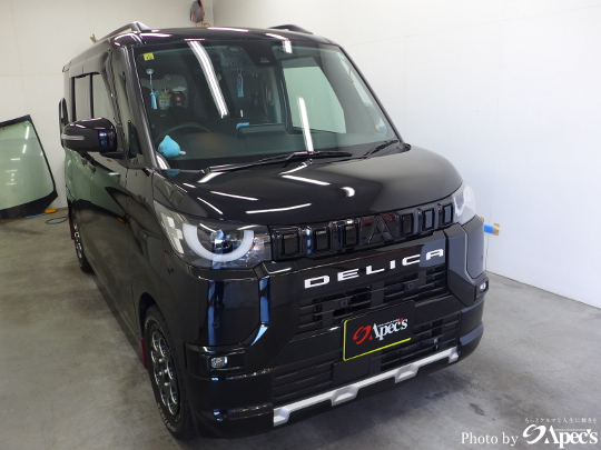 三菱デリカミニ　断熱性カーフィルム施工